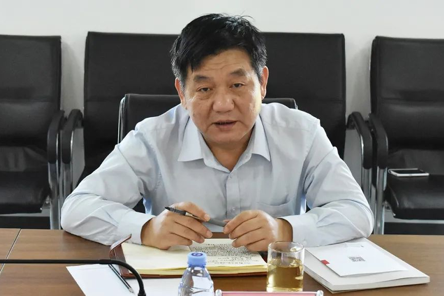 安慶市招商中心主任汪久清一行蒞臨鑫科機器人參觀考察