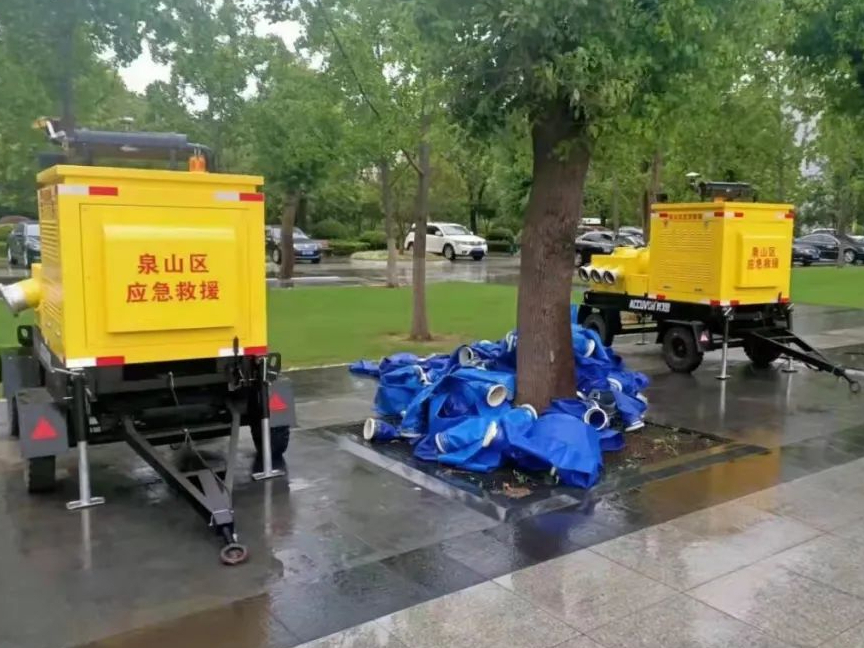 穿梭火線：機(jī)器人救援隊(duì)在行動(dòng)